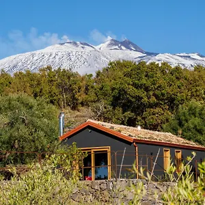 Podere Dell'etna Segreta - Essential Nature & Glamping Resort