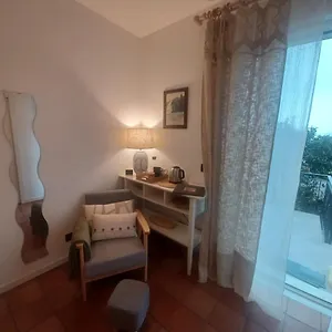 https://le-clementine-bb.hotelitalianriviera.com